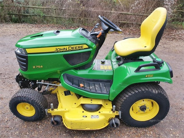 Tondeuse autoportée John Deere X754 – 2015 – 54" – 704 h – Occasion