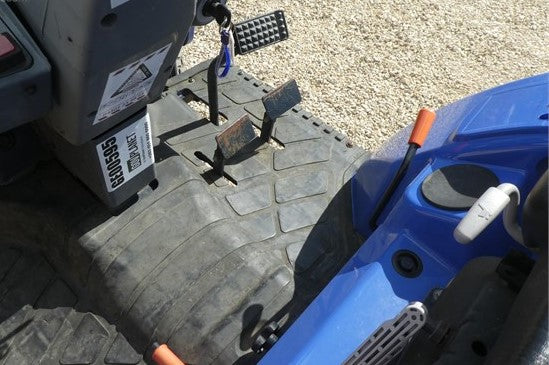 Micro-tracteur Iseki TH4335 – 2015 – 374 h – Équipements terrassement