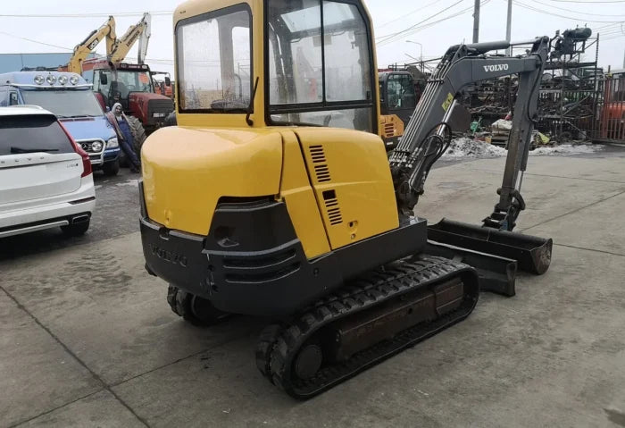 Mini-pelle Volvo EC30-282-2006, + 3 GODETS-Occasion