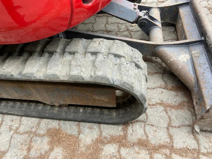 Mini-pelle Takeuchi TB23R – 2018 – 1 520 h – Occasion