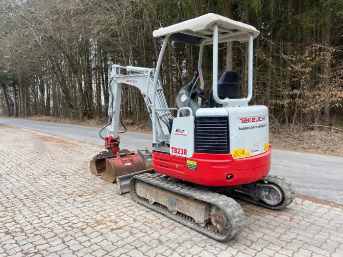 Mini-pelle Takeuchi TB23R – 2018 – 1 520 h – Occasion